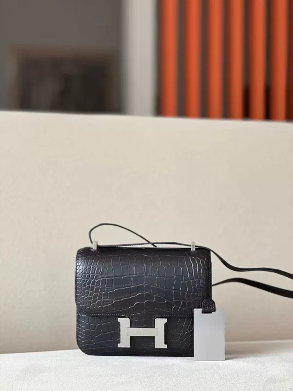 Hermès Constance Matte Alligator crocodile CK89 Black Silver Hardware 19cm Full Handmade