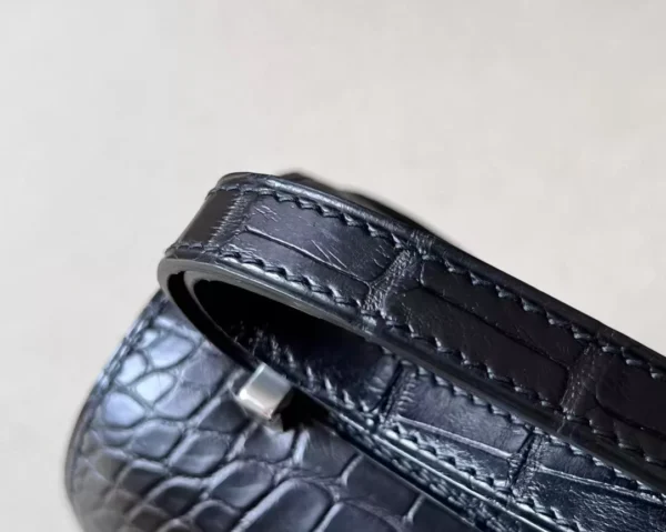 Hermès Constance Matte Alligator crocodile CK89 Black Silver Hardware 19cm Full Handmade