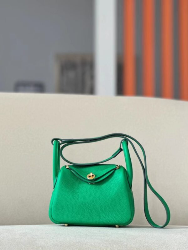 Hermès Mini Lindy clemence 6w Mint green Gold Hardware 19cm Full Handmade