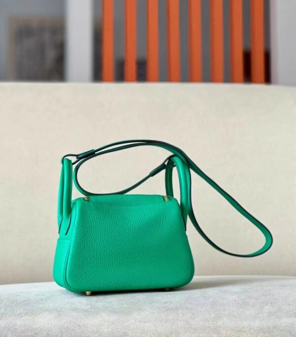 Hermes Mini Lindy clemence Leather 6W Mint green Gold Hardware 19cm Full Handmade