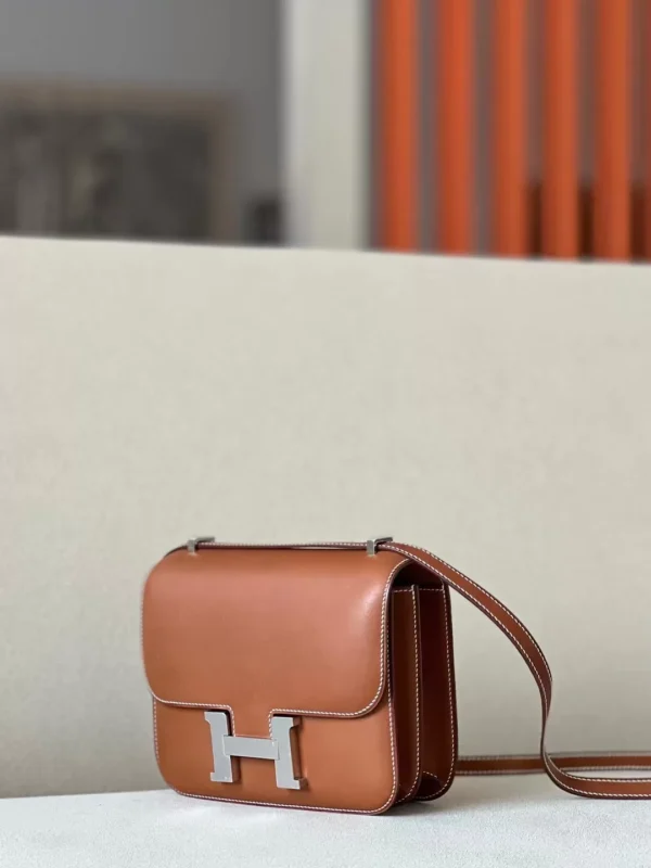 Hermès Constance Barenia CK37 Golden Brown Silver Hardware 18cm Full Handmade