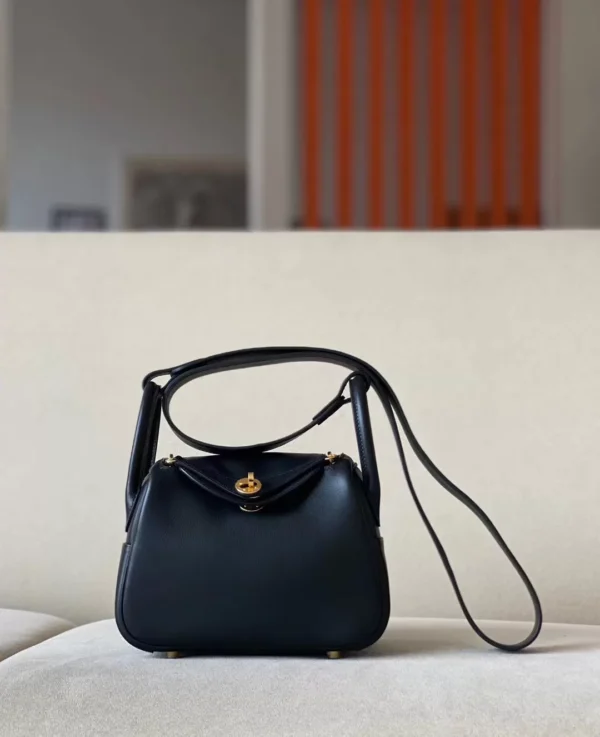 c303f05522fdb5b-jpg Hermès Mini Lindy Swift CK89 Black Gold Hardware 19cm Full Handmade