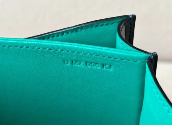 Hermes Constance Shiny Alligator 06 turquoise & 60 Cypress green & 1I Kahaki crocodile buckle Silver Hardware 18cm Full Handmade