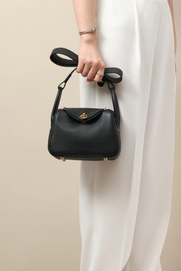 d0686328bab9f89 GPC Mode Lindy clemence Leather CK89 Black Gold Hardware 19cm Full Handmade