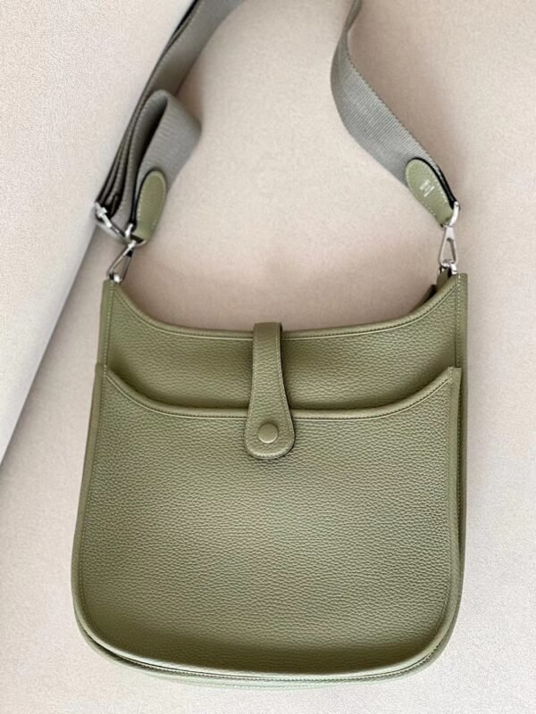 Hermes Evelyne TC Leather Olive green & khaki Silver Hardware 19cm Full Handmade
