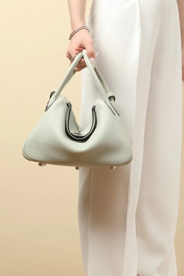 GPC Mode Lindy clemence OW Crystal grey Silver Hardware 26cm Full Handmade