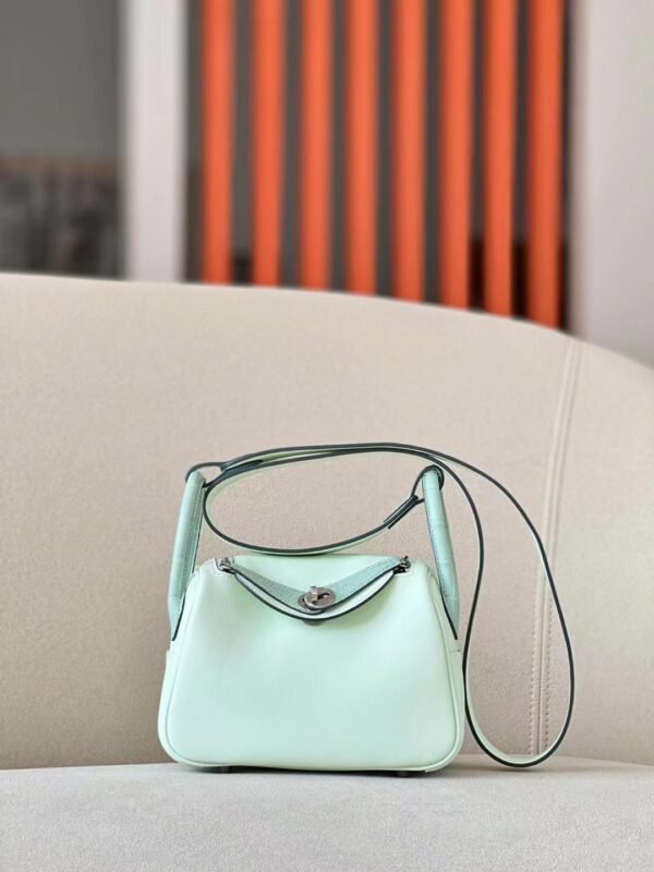 db3146edcb10b96 Hermes Mini Lindy crocodile & swift 0S Light Green & 6U Mint green Silver Hardware 19cm Full Handmade