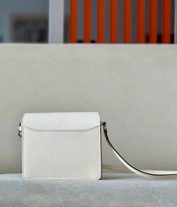 e1984b7b81281c1 Hermes Roulis Swift I2 Creamy White Silver Hardware 18cm Full Handmade