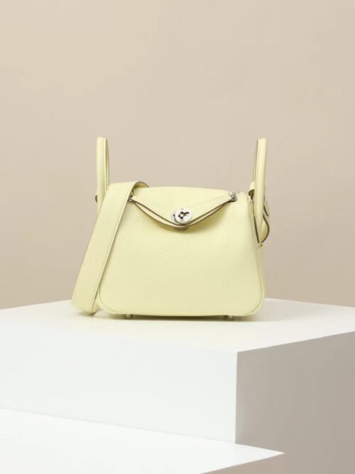 e3ad503c1e1e5c7 GPC Mode Lindy clemence Leather I8 Light Yellow Silver Hardware 19cm Full Handmade