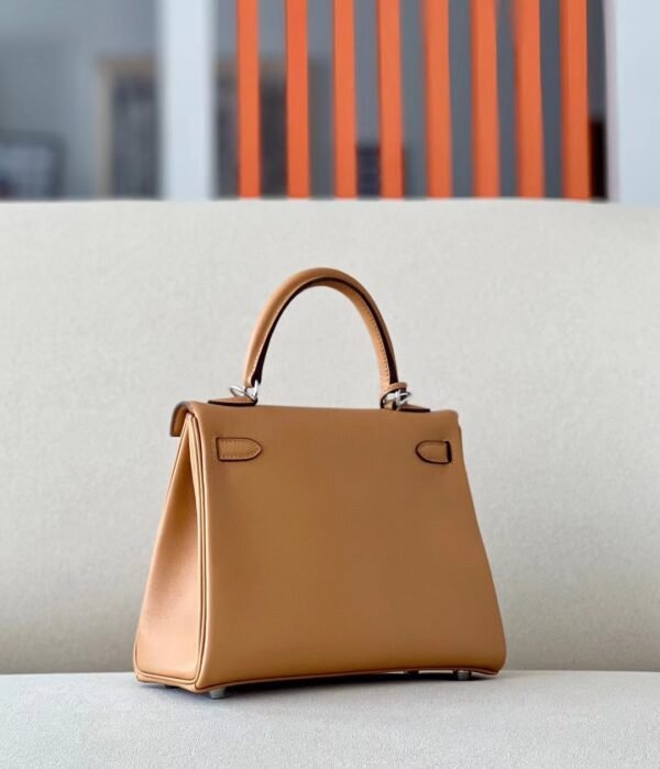 Hermès Kelly Swift OM Light Golden Brown Silver Hardware 25cm Full Handmade