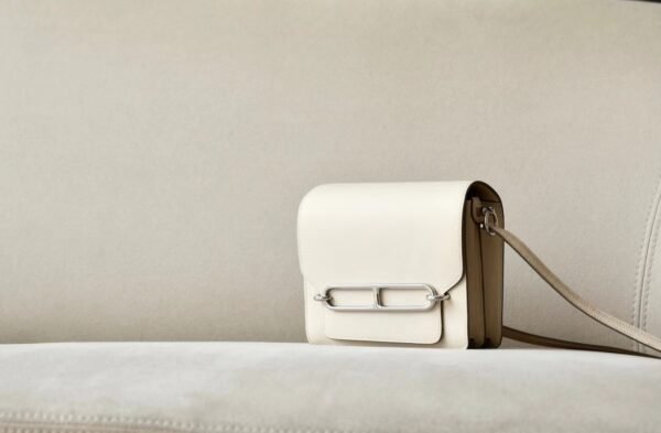 Hermès Roulis Evercolor CC10 Creamy White Silver Hardware 19cm Full Handmade