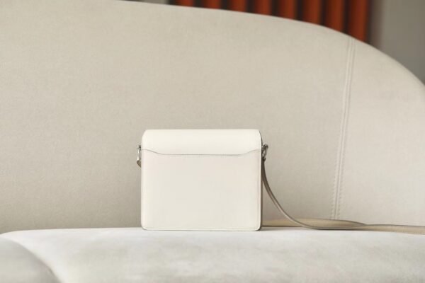 Hermès Roulis Evercolor CC10 Creamy White Silver Hardware 19cm Full Handmade