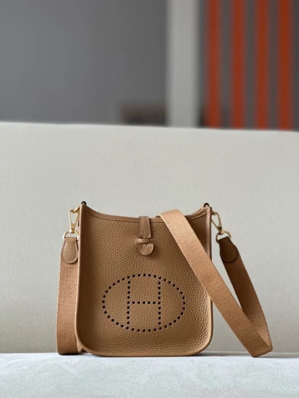 Hermès mini Evelyne TC OM Tea Khaki Gold Hardware 17cm Full Handmade
