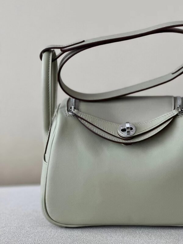 f8d0e6df8c9d38a GPC Mode Mini Lindy swift 8Q Beige apricot Silver Hardware 19cm Full Handmade