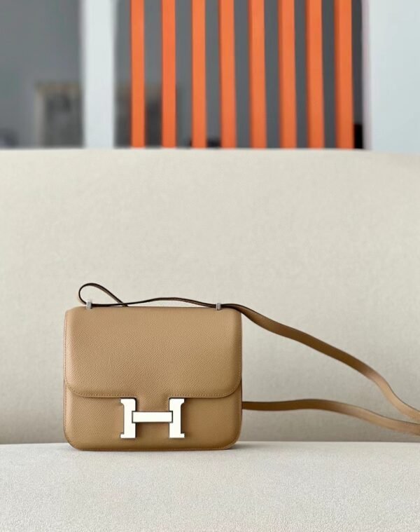 Hermès Constance Epsom Khaki tea color enamel buckle Silver Hardware 18cm Full Handmade