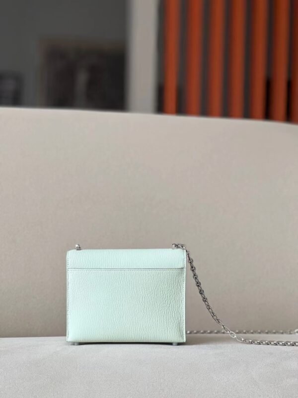 Hermes Verrou chain Chevre 0S Light Green Silver Hardware 17cm Full Handmade