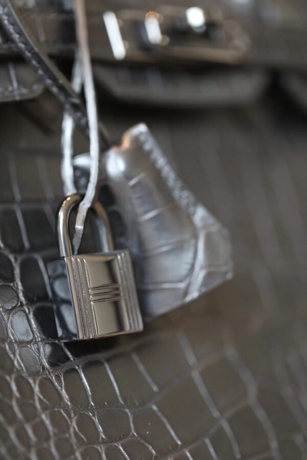 Hermes Birkin Matte Alligator crocodile CK89 Black silver-black Hardware 30cm Full Handmade