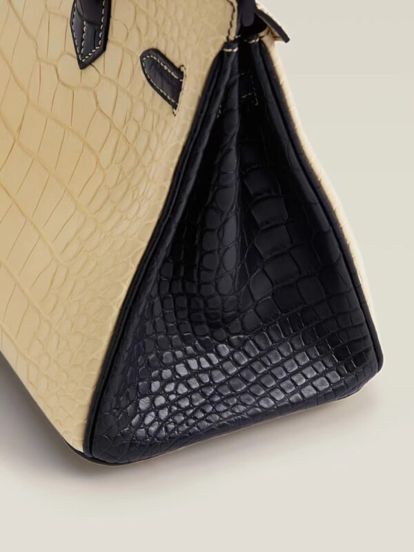 b03fc8108f2e583 GPC Mode Birkin Matte Alligator crocodile vanilla & Black Gold Hardware 25cm Full Handmade