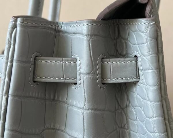 Hermès Brink Matte Alligator crocodile 80 Pearl grey Gold Hardware 25cm Full Handmade